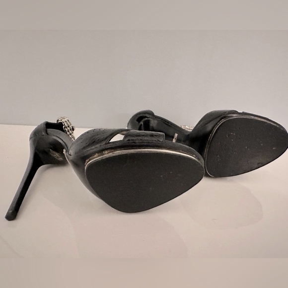 Authentic Roberto Cavalli sandals. you will get many compliments - Picture 7 of 15